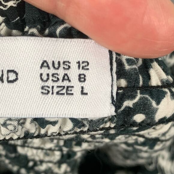 Faithful The Brand Dress Large Black Cream Floral Mini Smocked Romantic - Picture 6 of 10